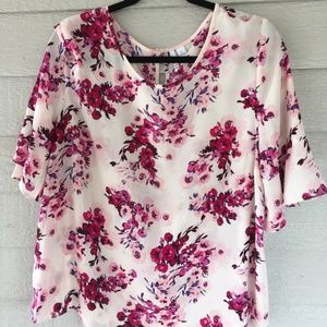 Elle Size XL Short Bell Style Sleeve